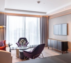 Двухместный люкс Entertainment c 1 спальней двуспальная кровать в Carlton Hotel Bangkok Sukhumvit