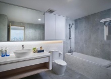 Трёхместный номер Standard с красивым видом из окна в Shama Lakeview Asoke Bangkok