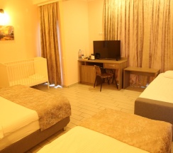 Четырёхместный номер Superior с балконом в L-hotel