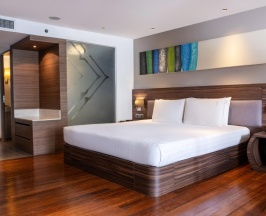 Двухместный номер Standard Central Building (двуспальная кровать) в Отель Holiday Inn Resort Phuket Karon Beach by IHG