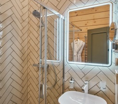 Номер Классик с двуспальной кроватью c видом на реку и террасой в Grand Chalet Altay