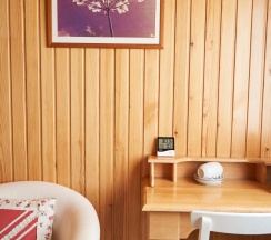 Номер комфорт с 1 двуспальной кроватью (мансарда) в Здрава дача