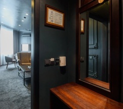 Двухместный люкс Queen двуспальная кровать в Казахстан