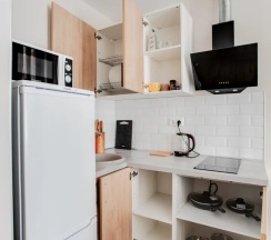 1-комнатные апартаменты студия с 1 двуспальной кроватью в Home Like (Хоум Лайк) на бульваре Эйнштейна 3