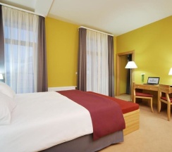 Двухместный люкс двуспальная кровать в Tulip Inn Rosa Khutor