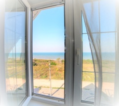 301 - Четырехместный мансардный номер с прямым видом на море в Азов Инн