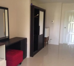 Коттедж с 6 комнатами в Phudara Resort