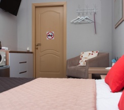 Двухместная комната с 1 кроватью и общей ванной комнатой в МК Мокко