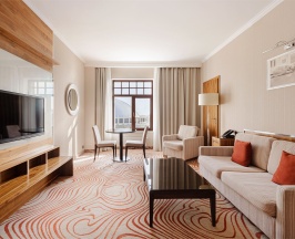 Бизнес Люкс с 1 кроватью «King size» в Grand Autograph Hotel Novosibirsk