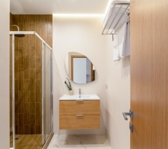 Трёхместный номер с видом на море в Kinney hotel sea view