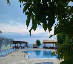 Номер Standard с красивым видом из окна в Uğur Beach Hotel