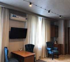 Комфортабельный Люкс с джакузи в Loft Boutique Hotel