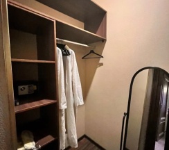 Двухместный люкс с 2 комнатами с балконом двуспальная кровать в Старый городъ