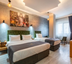 Трёхместный номер Economy в Отель Monezza Hotel