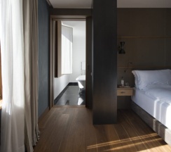 Двухместный люкс Alma Terrace двуспальная кровать в Alma Barcelona