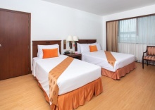 Пятиместный люкс Standard в Ramada D'MA Bangkok