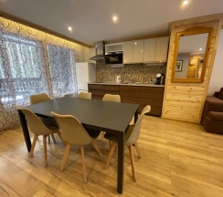 Шале Premium с 2 комнатами с красивым видом из окна в Аврора Country House