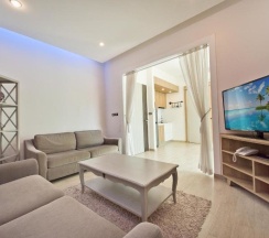 Вилла с 2 комнатами в Tropicana Pool Villa