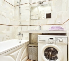 Четырёхместные апартаменты с балконом и с видом на город в Апартаменты Проспект Независимости 52