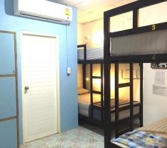 Четырёхместный номер Standard в Baan Chanasongkram - Hostel