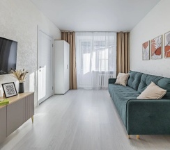 Апартаменты Comfort с 2 комнатами с балконом в Квартира Светлая на центральной площади до 6 человек