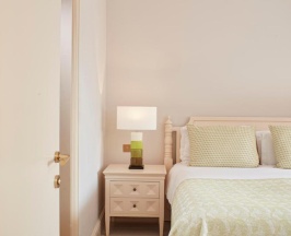 Семейный номер Standard c 1 комнатой с красивым видом из окна в Aphrodite Hills Hotel