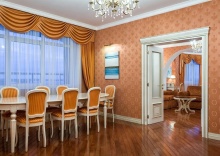 Номер люкс Cosmos в Cosmos Petrozavodsk hotel