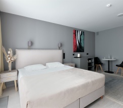 СЕМЕЙНЫЙ НОМЕР БЕЗ КУХНИ в Yard Residence 
