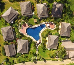 Двухместный люкс Deluxe с частичным видом двуспальная кровать в Laguna Villas Boutique Hotel