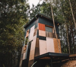 House Antresol в Сарай Сараев