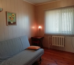 Семейный коттедж с балконом и с красивым видом из окна в Шишма