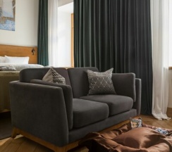 Полулюкс Glugge в Mys Boutique