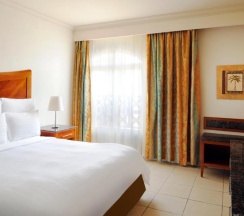 Двухместный номер Deluxe с видом на бассейн двуспальная кровать в Naama Bay Promenade Beach Resort by Accor