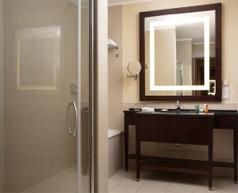 Угловой люкс в Hilton Moscow Leningradskaya