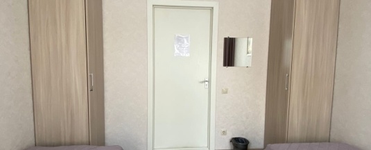 ОДНОСПАЛЬНАЯ КРОВАТЬ В ОБЩЕМ ЖЕНСКОМ НОМЕРЕ в Happy House