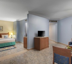 Полулюкс с балконом и с видом на бассейн в Royal Lagoons Resort & Aqua Park Families and Couples ONLY