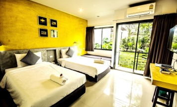 Двухместный номер Superior с видом на сад двуспальная кровать в Ideo Phuket Hotel