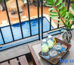 Двухместный номер Superior с видом на бассейн двуспальная кровать в Savotel
