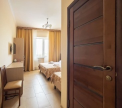 3х местный полулюкс с видом на море в Морская волна