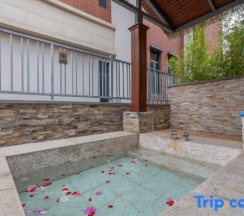 Вилла Deluxe в Rising Hot Spring Resort Kunming