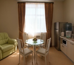 Люкс (Апартамент) в Атом