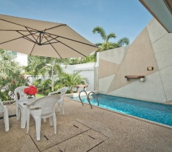 Вилла с 3 комнатами с балконом в Tropicana Pool Villa