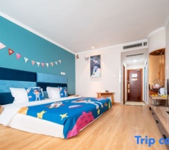 Номер Deluxe в Linghai Hotel