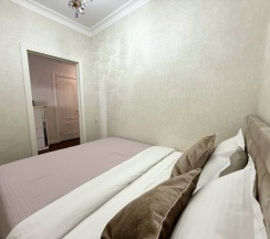 Красивая 2-комнатная квартира с балконом рядом с большим парком в Как Дома 05