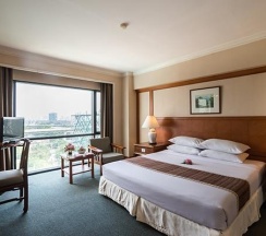 Номер Connecting в Bangkok Palace Hotel