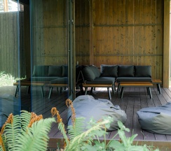 Дом Лес (Дом в Лесу) в Катунь Dom Hotels