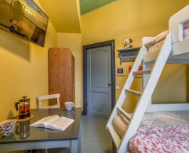 Стандарт без удобств с видом на канал Грибоедова в У Дома Книги