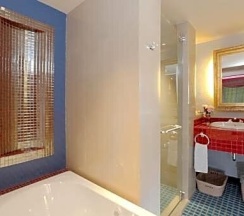 Двухместный номер Deluxe двуспальная кровать в Patong Beach Hotel