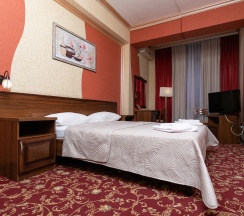 Стандарт 2-х местный с большой кроватью в Жемчуг