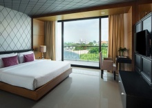 Люкс с видом на море в Way Hotel Pattaya